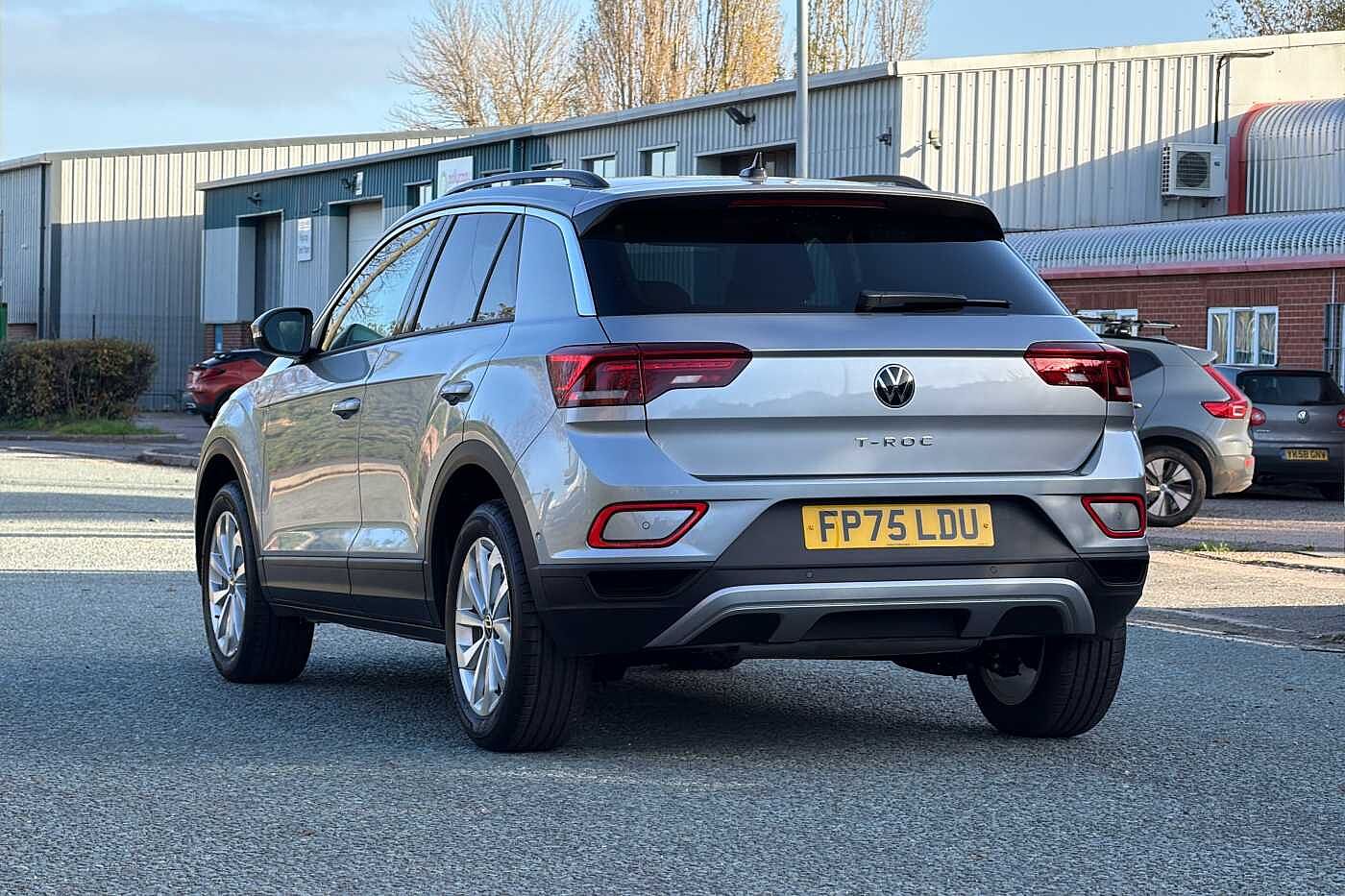 Used Volkswagen T-Roc 2025 for sale - 76474510: Photo 3