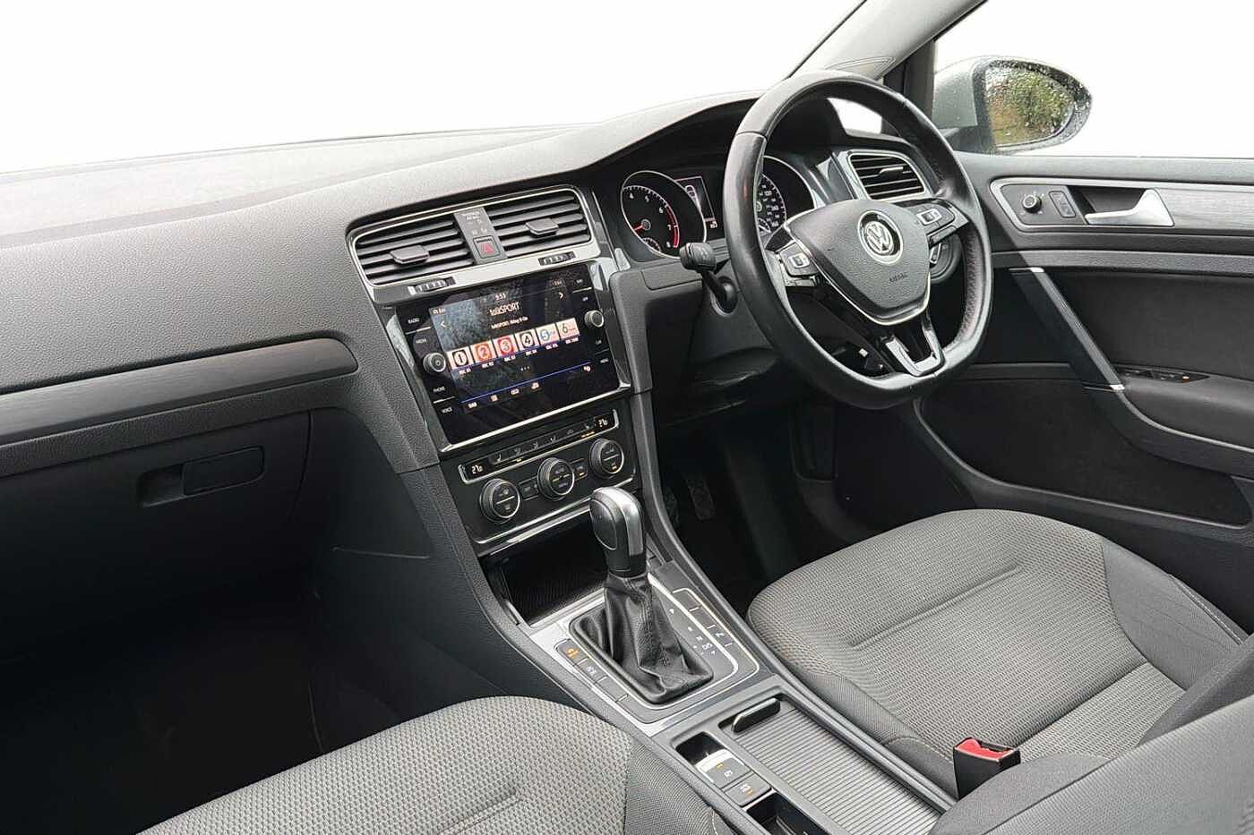 Used Volkswagen Golf 2020 for sale - 77239250: Photo 2