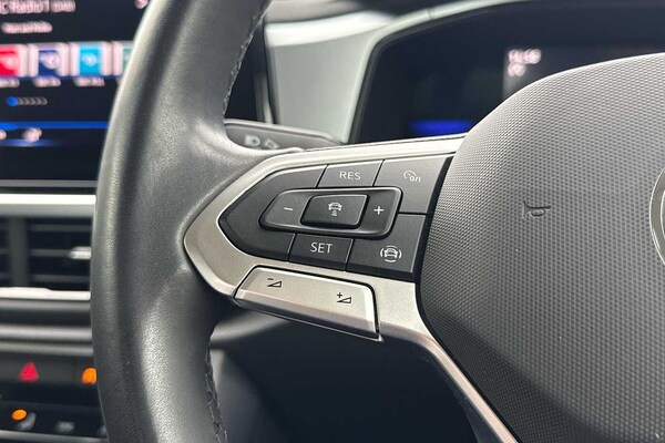 Used Volkswagen T-Roc 2022 for sale - 76123899: Photo 14
