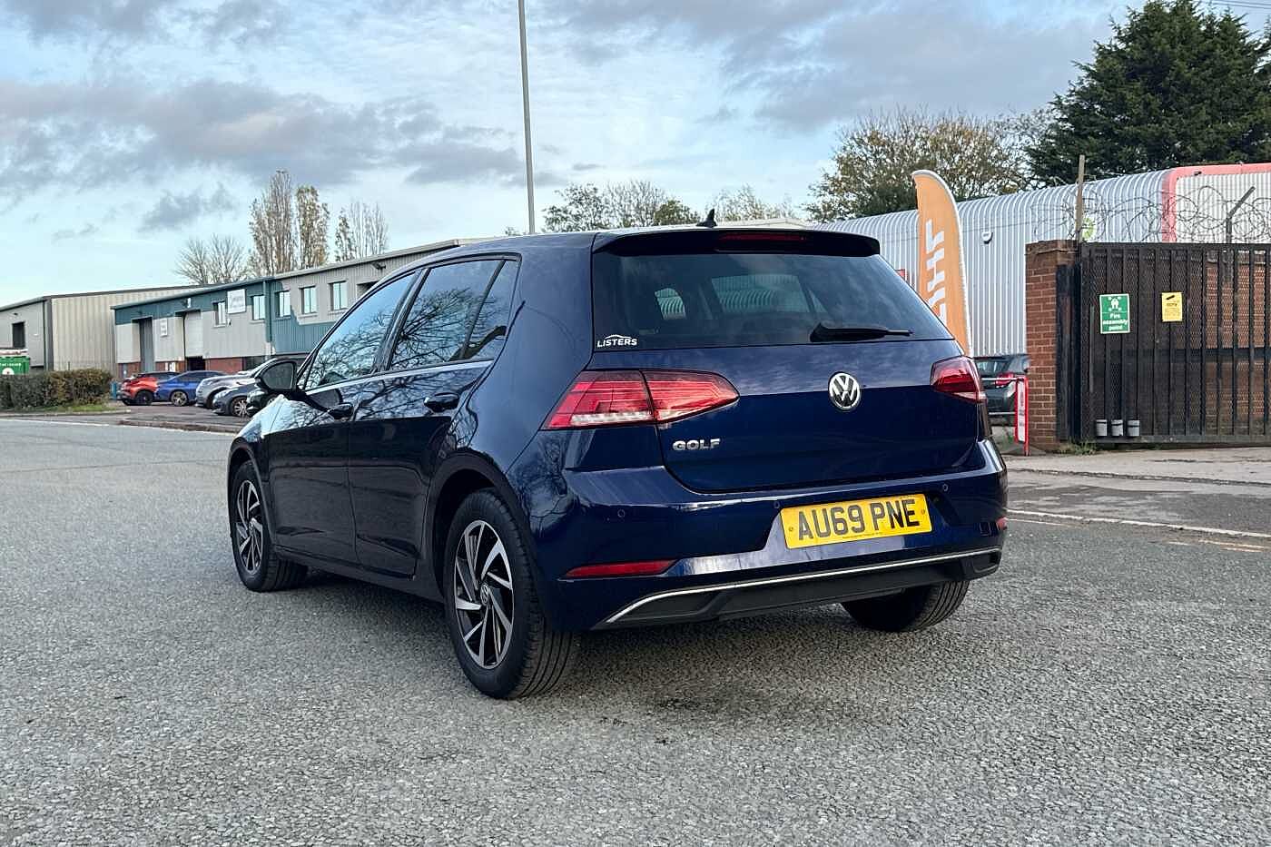 Used Volkswagen Golf 2019 for sale - 76474515: Photo 3