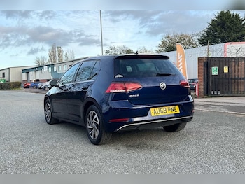 Used Volkswagen Golf 2019 for sale - 76474515: Photo