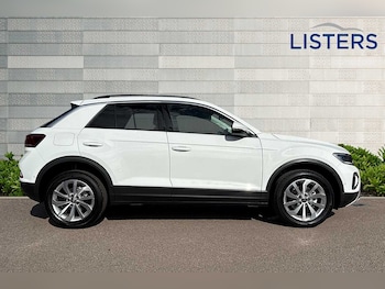 Used Volkswagen T-Roc 2025 for sale - 77177303: Photo
