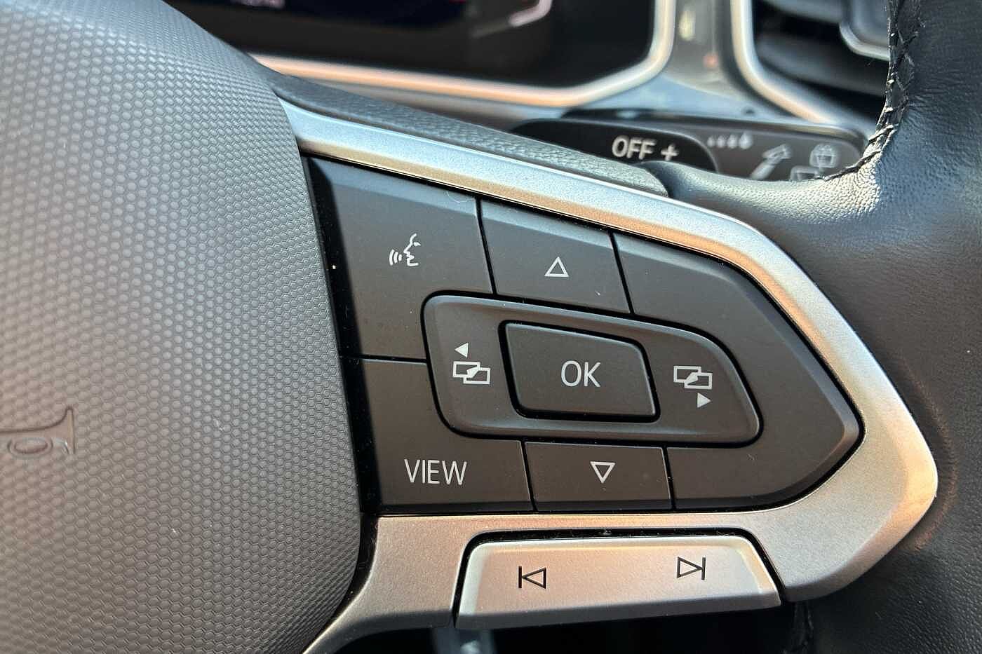 Used Volkswagen T-Roc 2023 for sale - 76350494: Photo 20