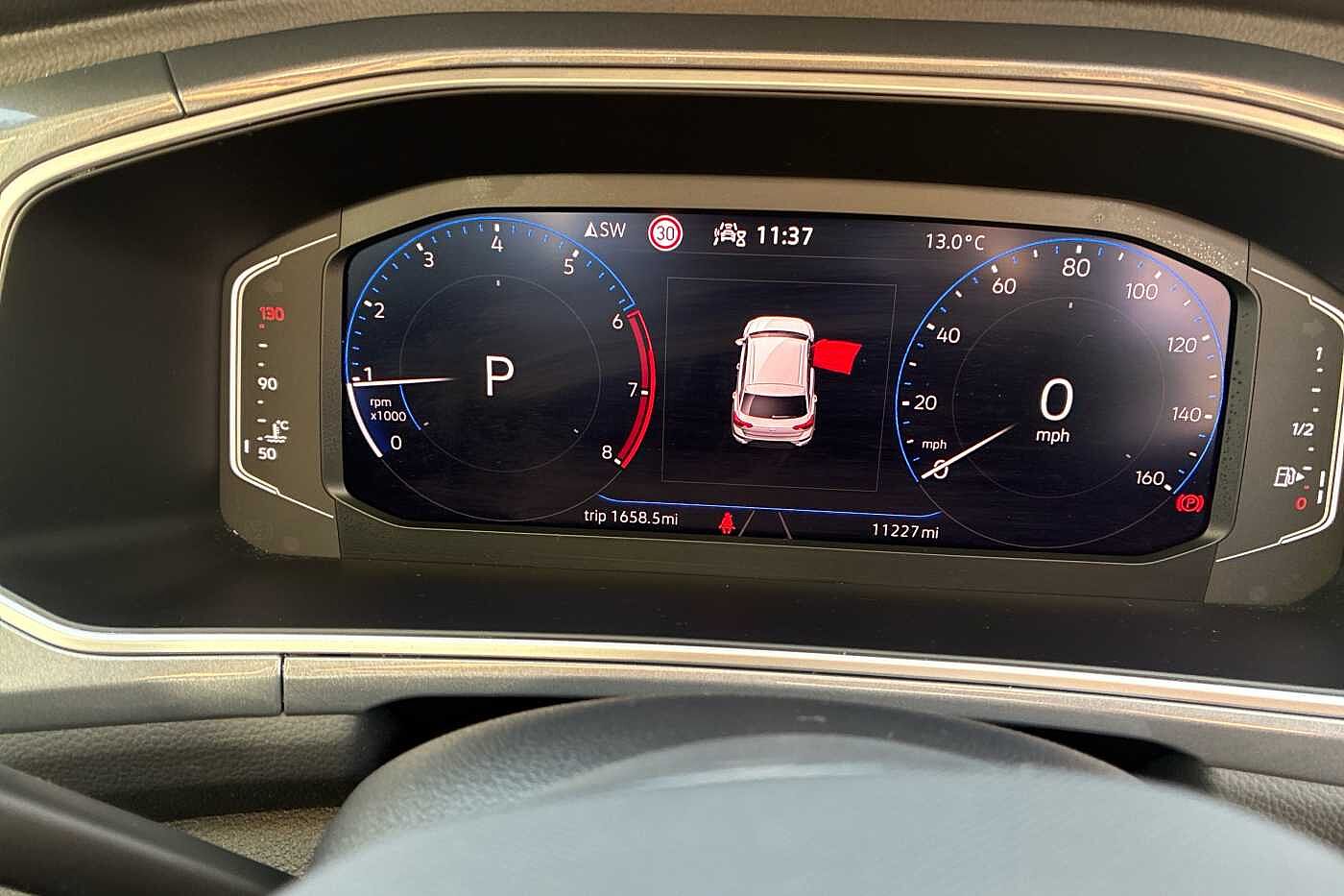 Used Volkswagen T-Roc 2023 for sale - 76350494: Photo 7