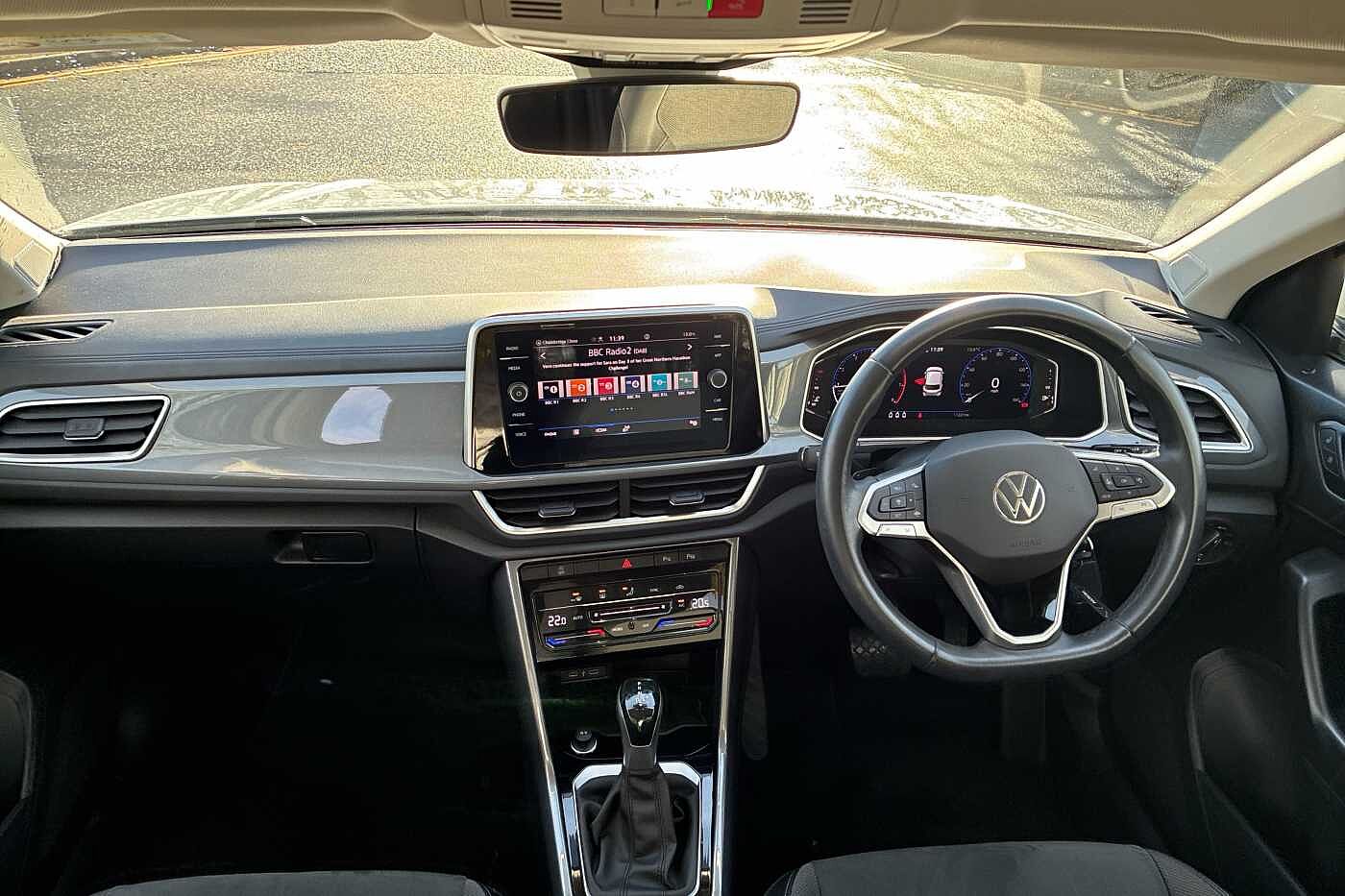 Used Volkswagen T-Roc 2023 for sale - 76350494: Photo 8