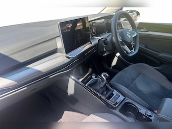 Used Volkswagen Golf 2025 for sale - 79108141: Photo