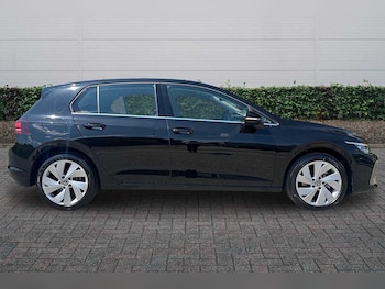 Used Volkswagen Golf 2025 for sale - 79108141: Photo