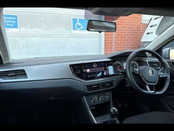 Used Volkswagen Polo 2018 for sale - 74281509: Photo