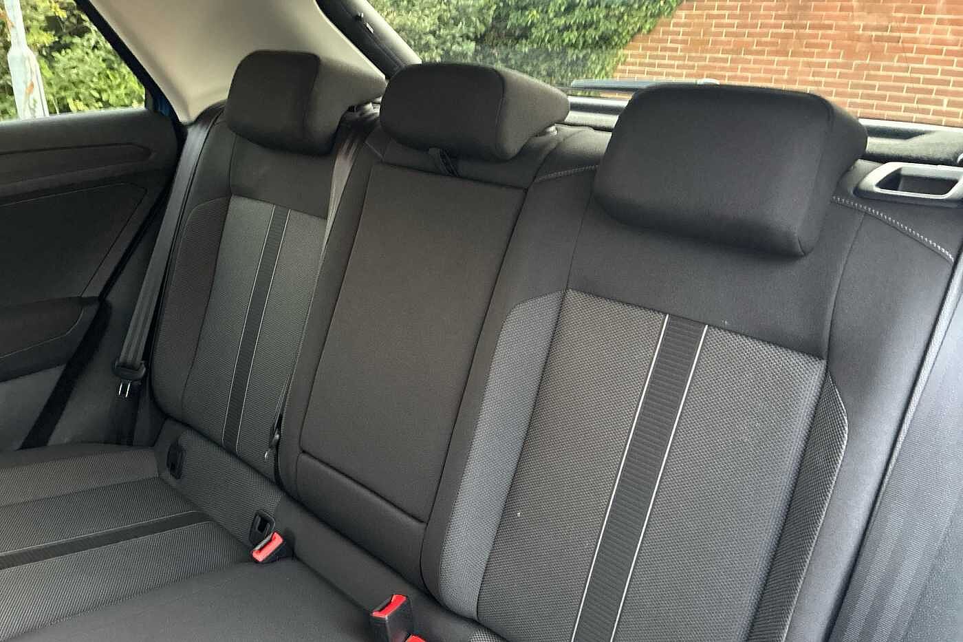 Used Volkswagen T-Roc 2023 for sale - 76410275: Photo 11