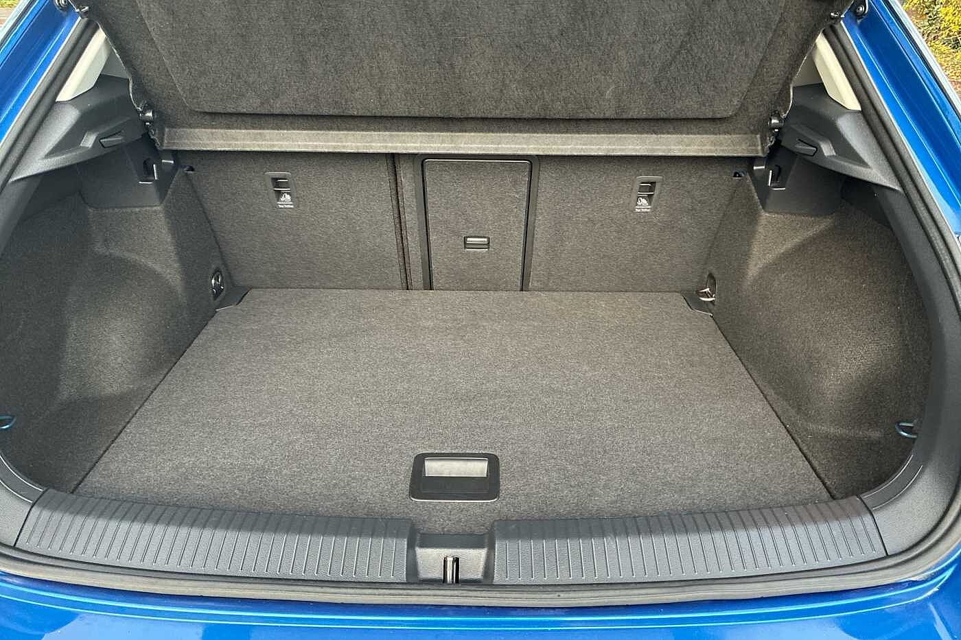 Used Volkswagen T-Roc 2023 for sale - 76410275: Photo 12