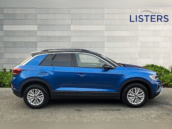 Used Volkswagen T-Roc 2023 for sale - 76410275: Photo