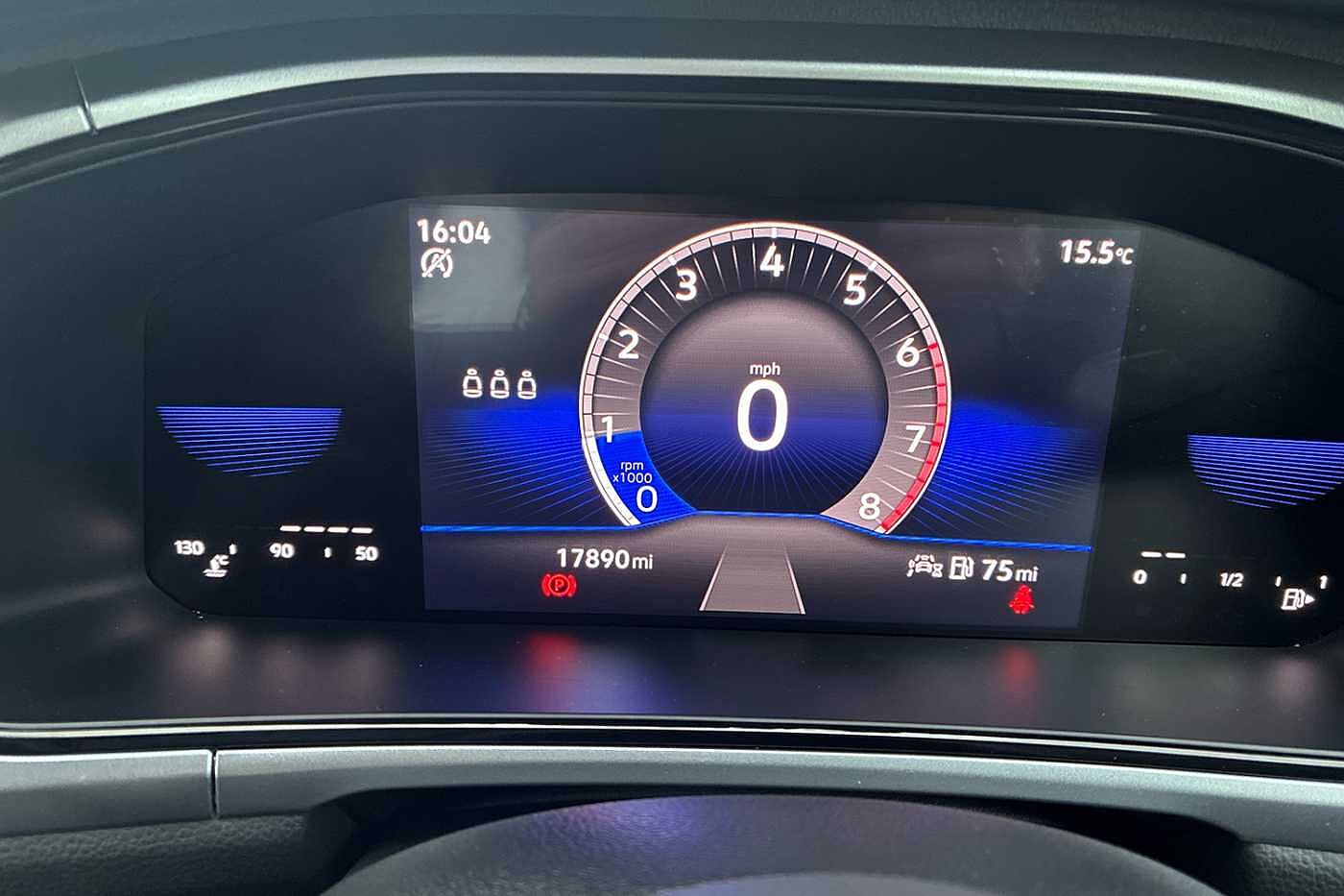 Used Volkswagen T-Roc 2023 for sale - 76410275: Photo 7