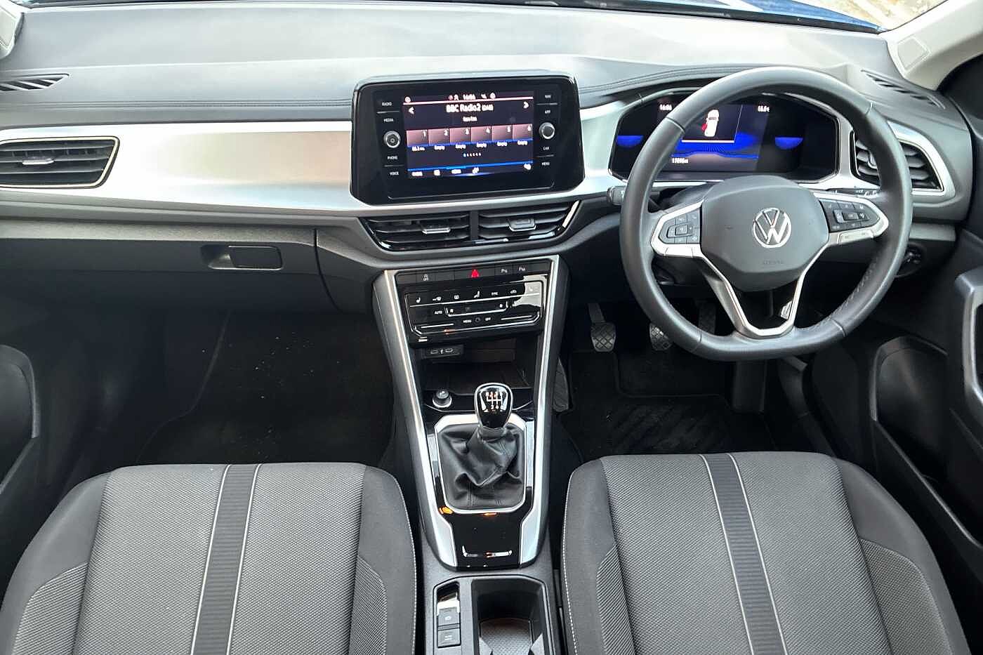 Used Volkswagen T-Roc 2023 for sale - 76410275: Photo 8