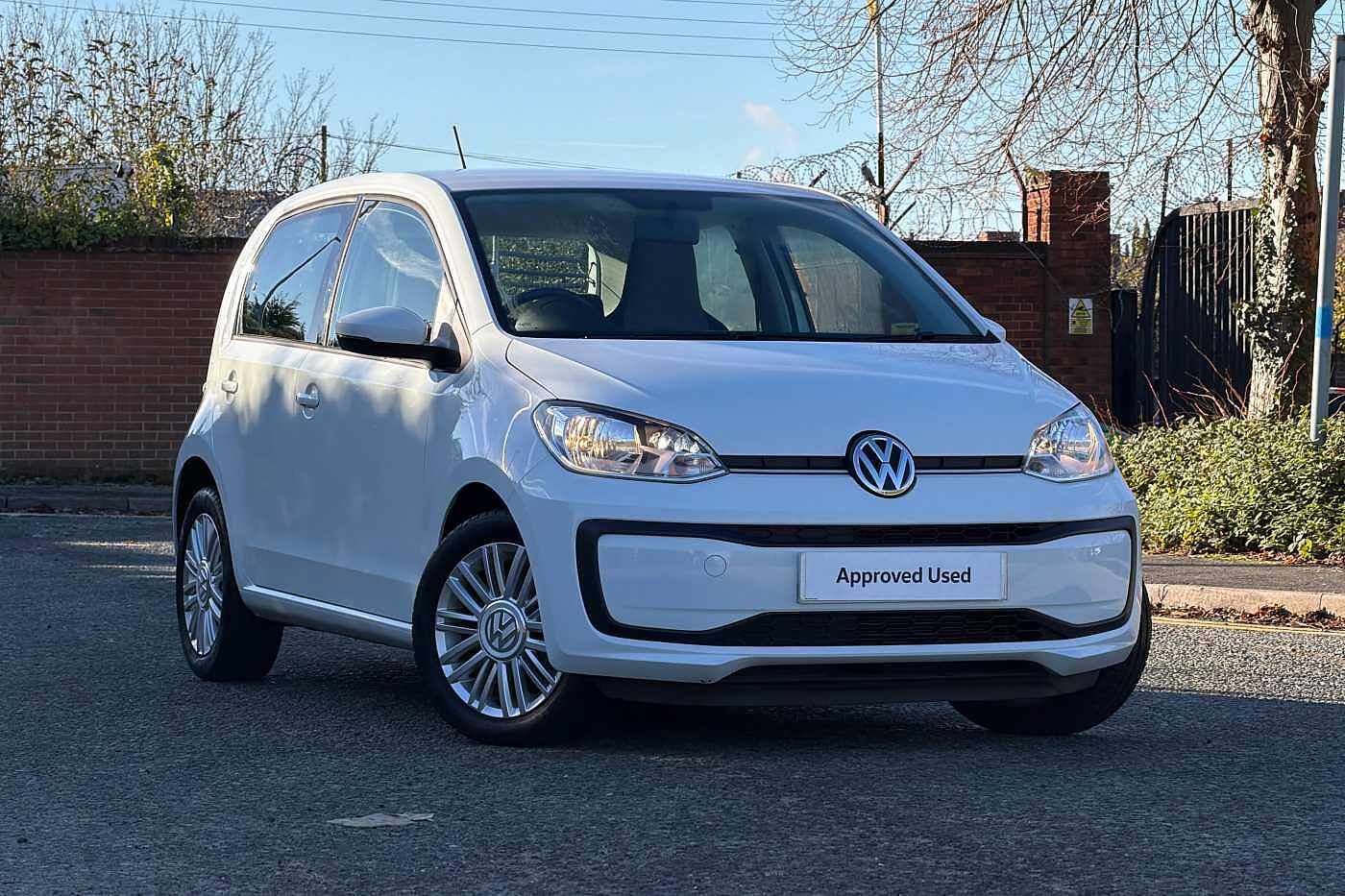 Used Volkswagen up! 2018 for sale - 76670968: Photo 1