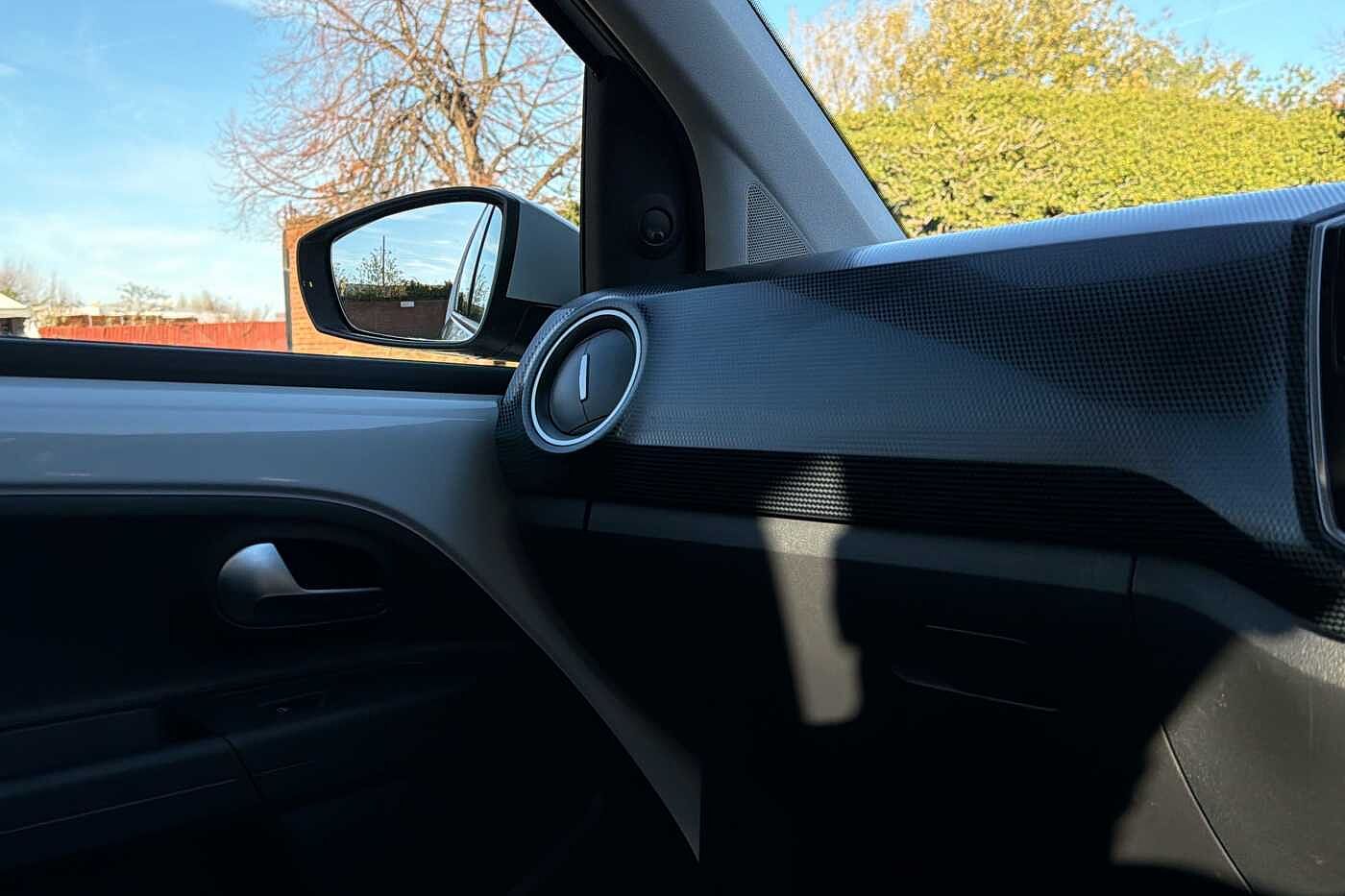 Used Volkswagen up! 2018 for sale - 76670968: Photo 18