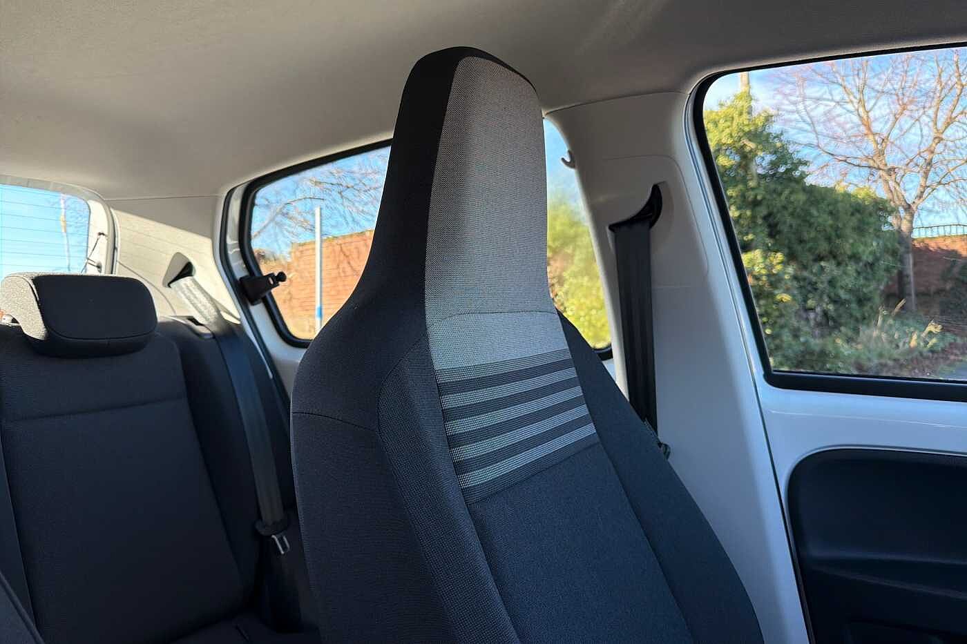 Used Volkswagen up! 2018 for sale - 76670968: Photo 19