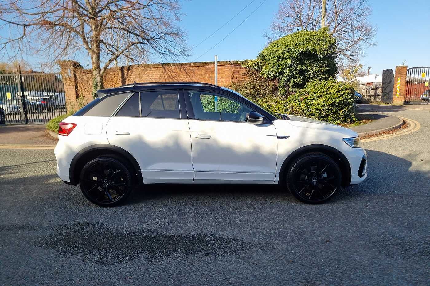 Used Volkswagen T-Roc 2025 for sale - 77177506: Photo 4