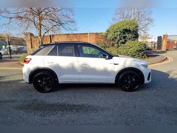 Used Volkswagen T-Roc 2025 for sale - 77177506: Photo