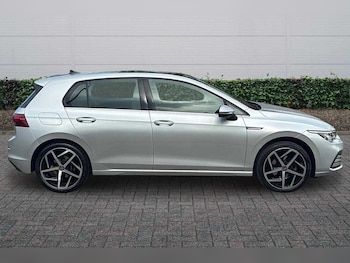 Used Volkswagen Golf 2023 for sale - 78215677: Photo