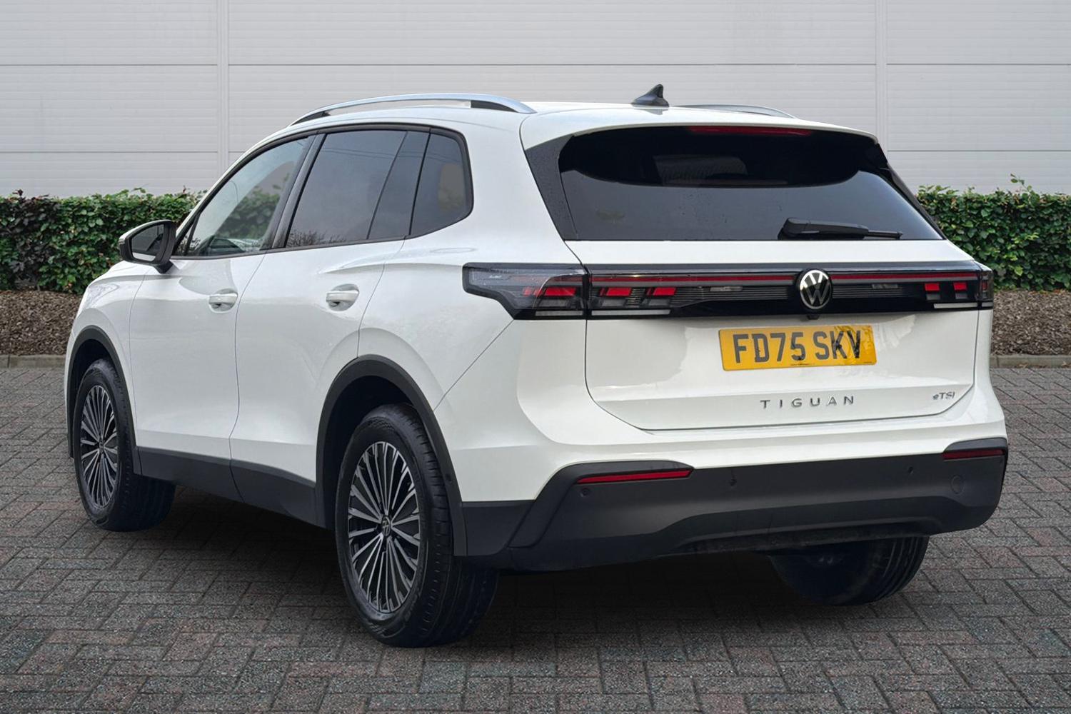 Used Volkswagen Tiguan 2025 for sale - 77124438: Photo 2