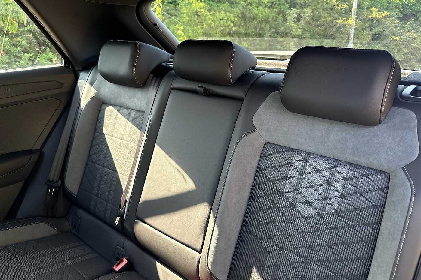 Used Volkswagen T-Roc 2025 for sale - 77177486: Photo 11