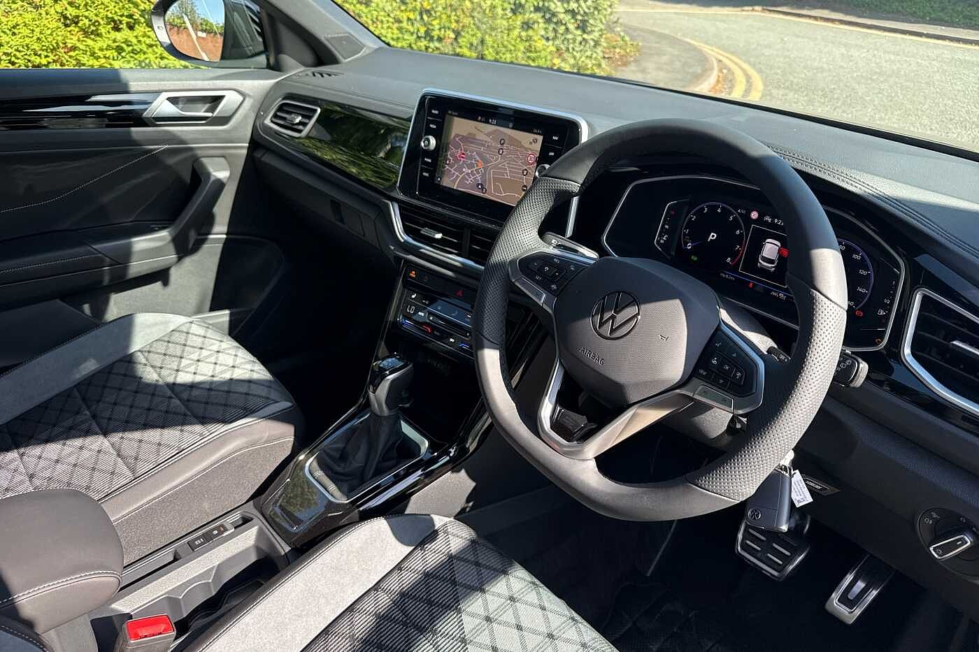 Used Volkswagen T-Roc 2025 for sale - 77177486: Photo 6