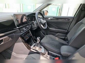 Used Volkswagen T-Roc 2022 for sale - 75533734: Photo