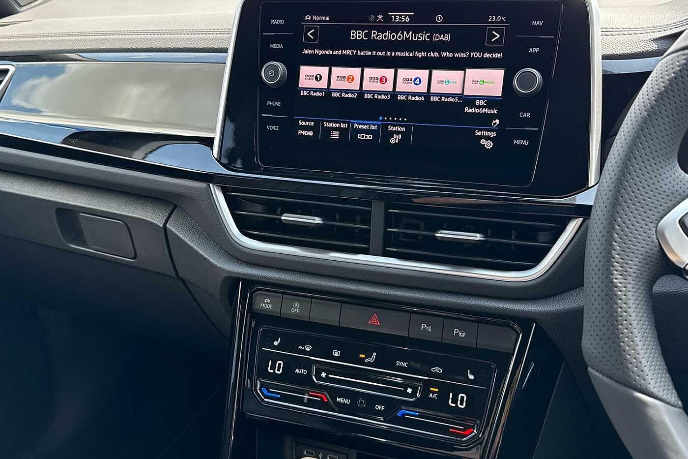 Used Volkswagen T-Roc 2025 for sale - 76110826: Photo 9