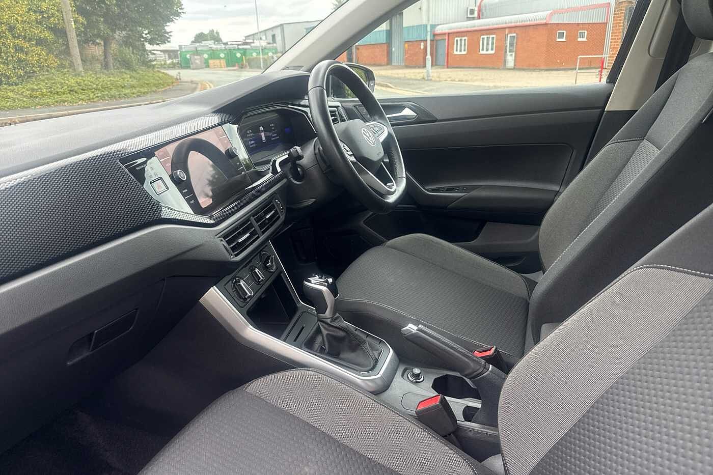 Used Volkswagen Polo 2024 for sale - 76110539: Photo 2