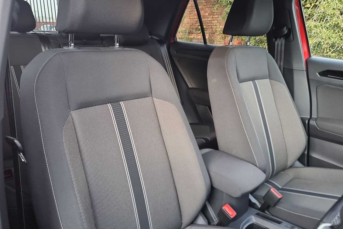 Used Volkswagen T-Roc 2021 for sale - 77176652: Photo 17