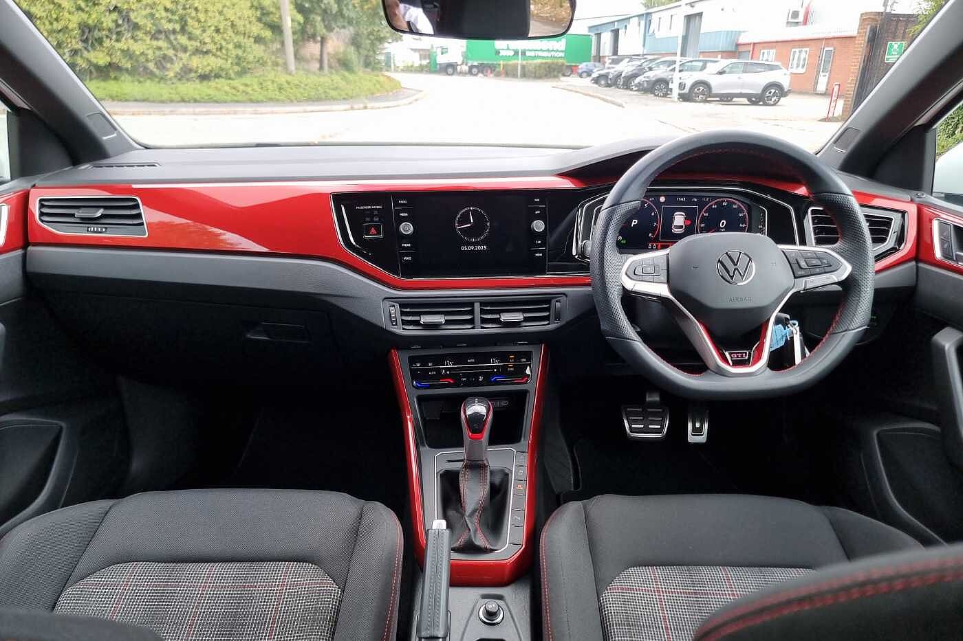 Used Volkswagen Polo 2024 for sale - 76111199: Photo 8