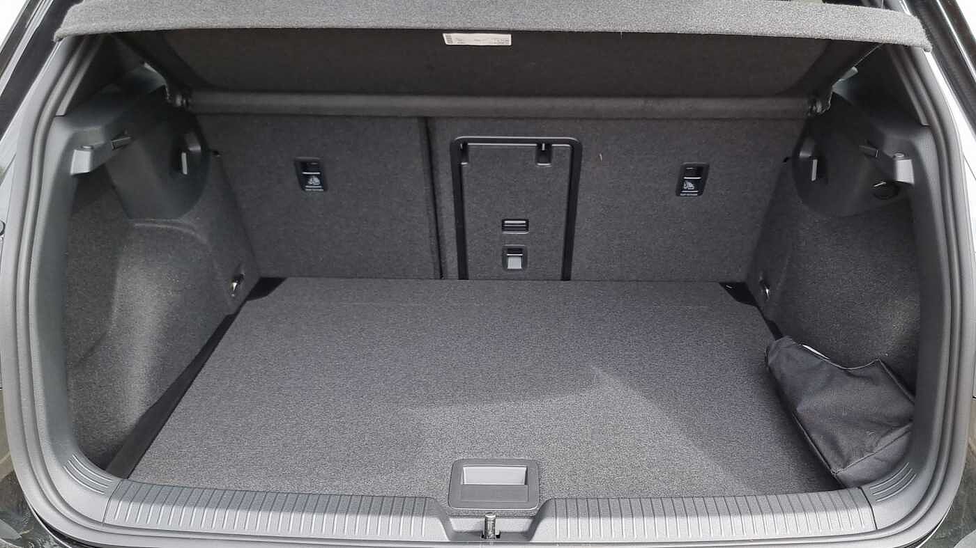 Used Volkswagen Golf 2025 for sale - 76190660: Photo 12