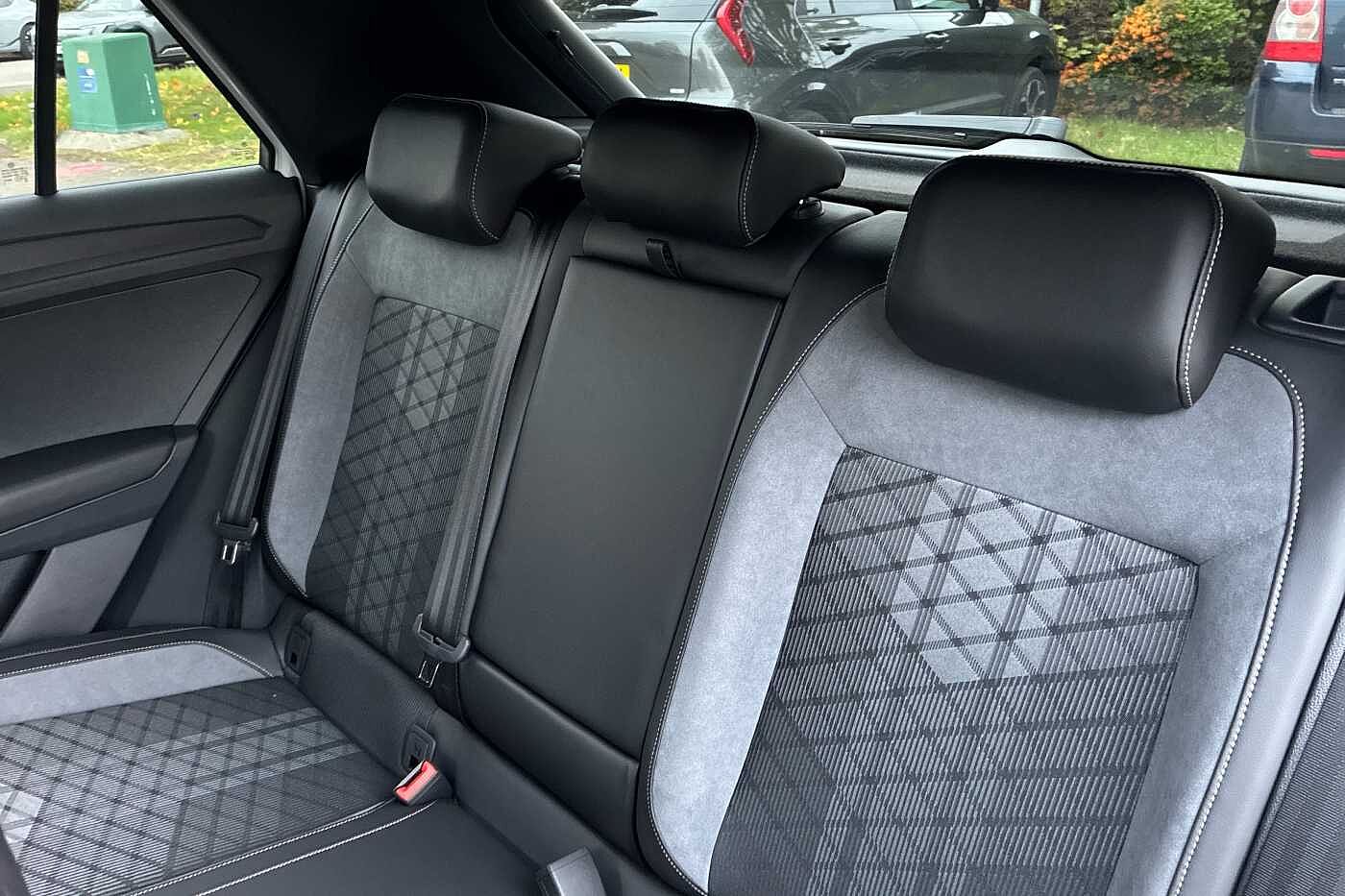 Used Volkswagen T-Roc 2025 for sale - 77177040: Photo 11