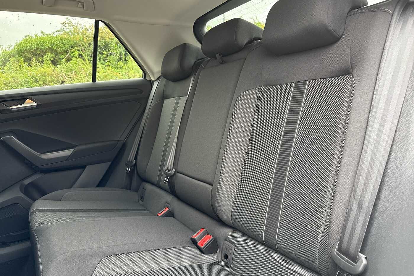 Used Volkswagen T-Roc 2025 for sale - 76110614: Photo 11