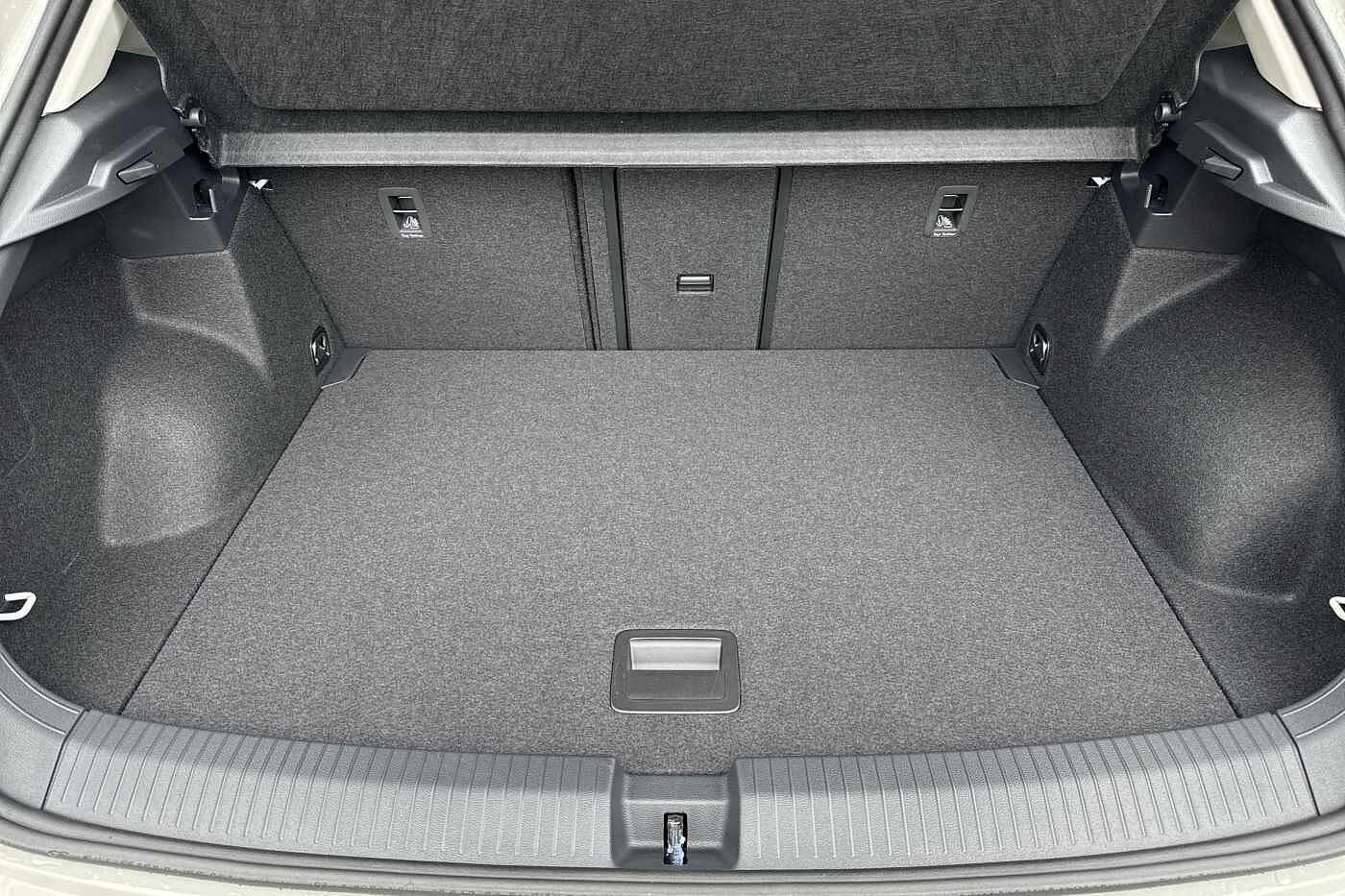 Used Volkswagen T-Roc 2025 for sale - 76110614: Photo 12