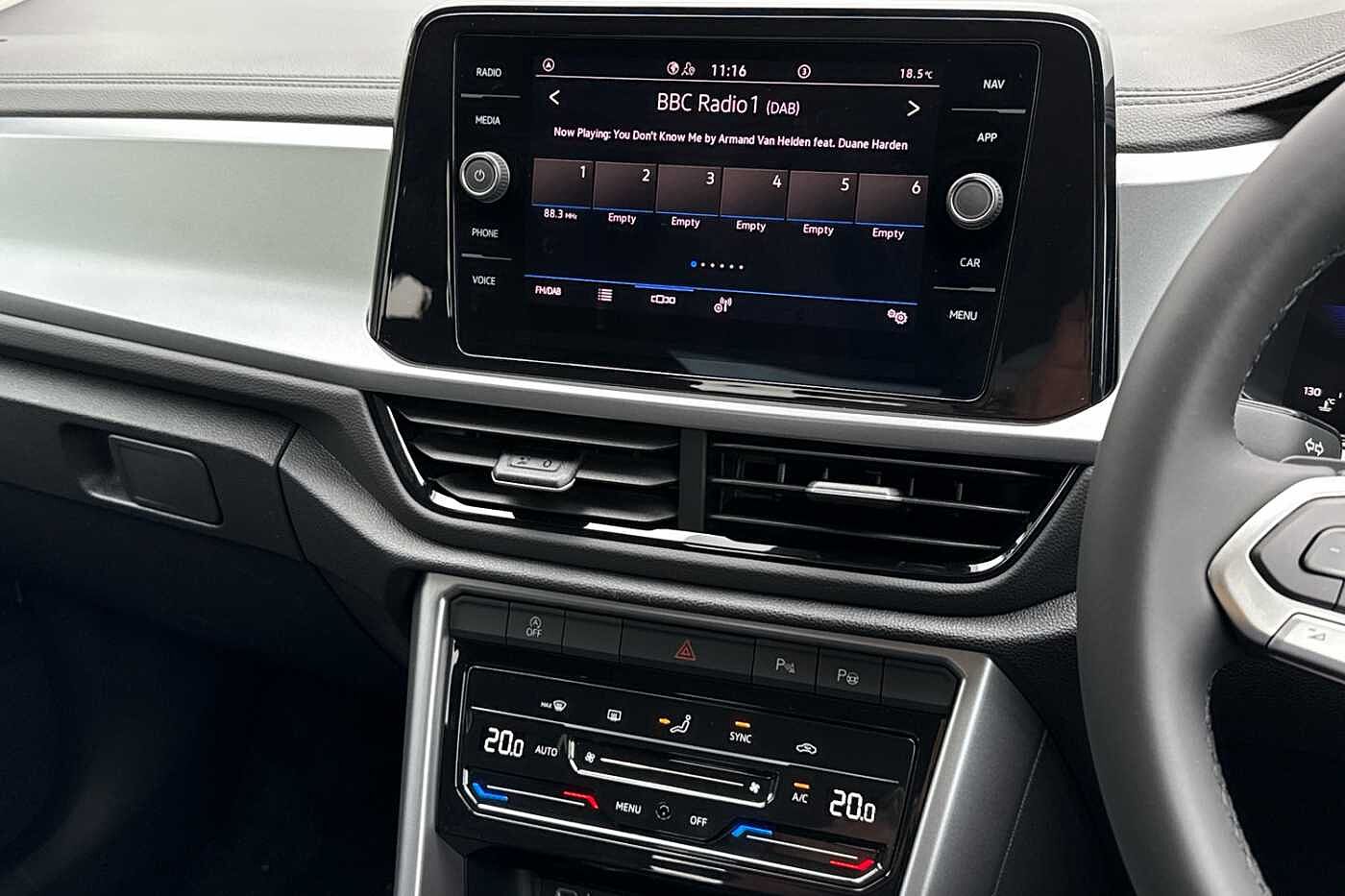 Used Volkswagen T-Roc 2025 for sale - 76110614: Photo 9