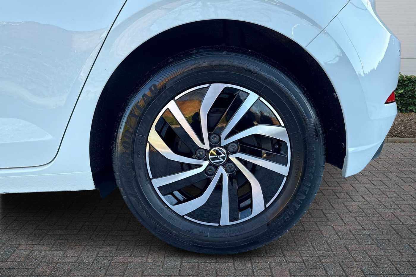 Used Volkswagen Polo 2023 for sale - 77177654: Photo 5