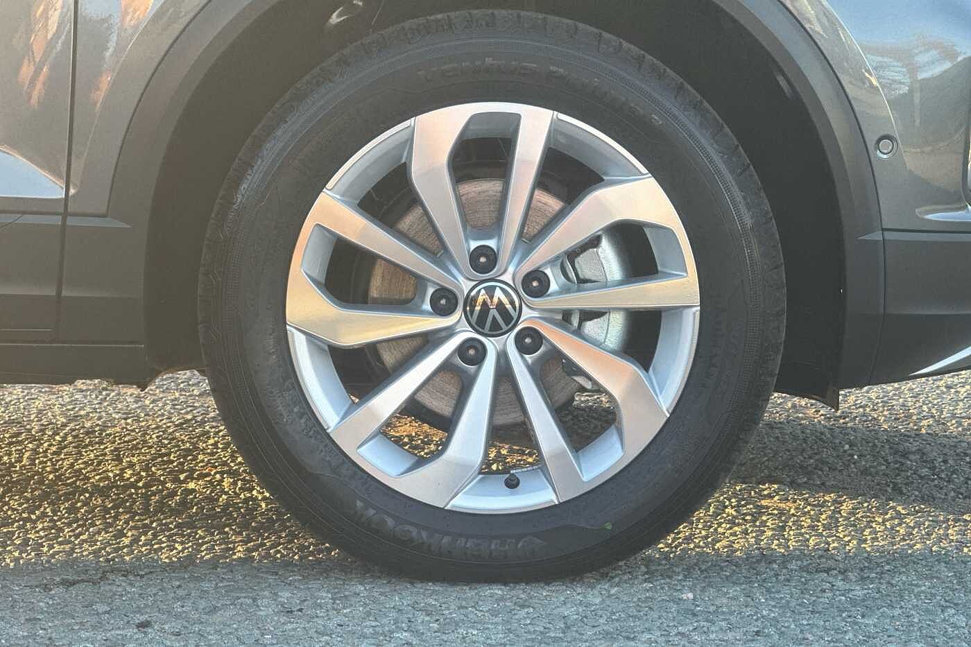 Used Volkswagen T-Roc 2025 for sale - 77177496: Photo 5