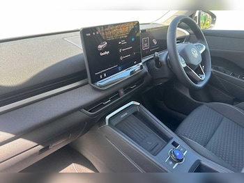 Used Volkswagen T-Roc 2026 for sale - 79427319: Photo