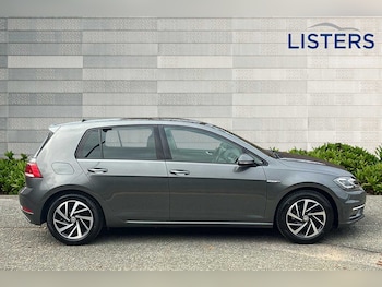 Used Volkswagen Golf 2020 for sale - 76372402: Photo
