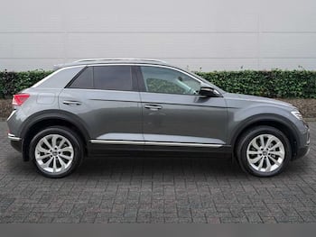 Used Volkswagen T-Roc 2024 for sale - 79713658: Photo