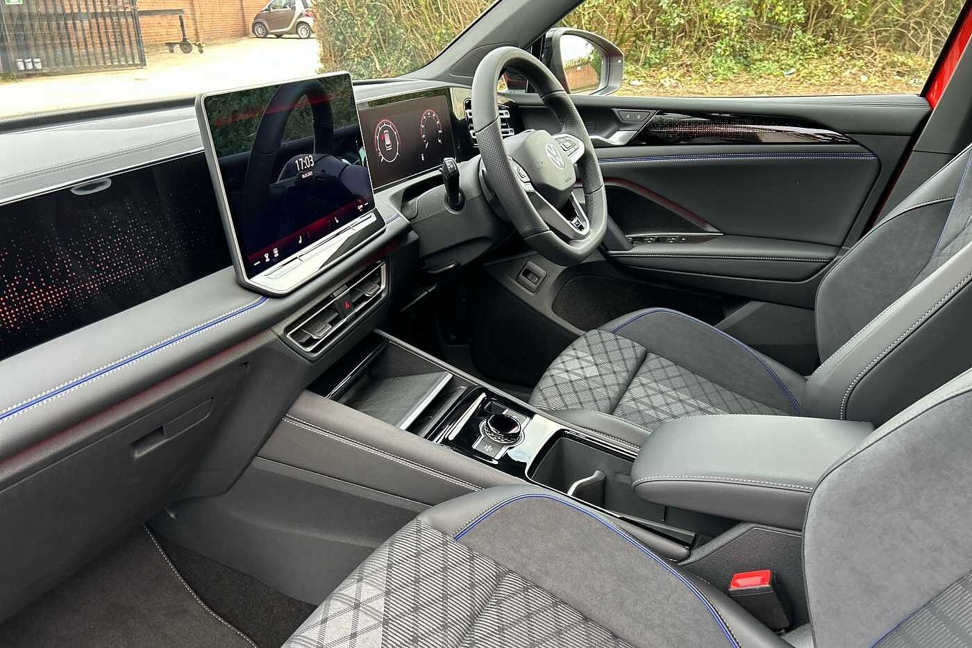 Used Volkswagen Tiguan 2025 for sale - 77177720: Photo 2