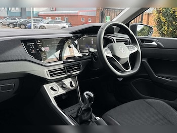 Used Volkswagen Polo 2025 for sale - 76111164: Photo