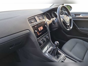 Used Volkswagen Golf 2020 for sale - 76837757: Photo