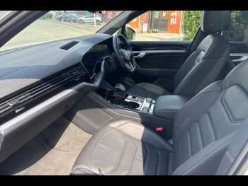 Used Volkswagen Touareg 2023 for sale - 74702129: Photo