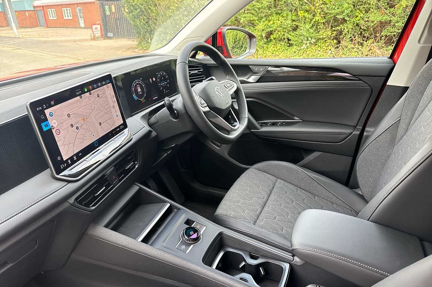 Used Volkswagen Tiguan 2025 for sale - 77177527: Photo 2