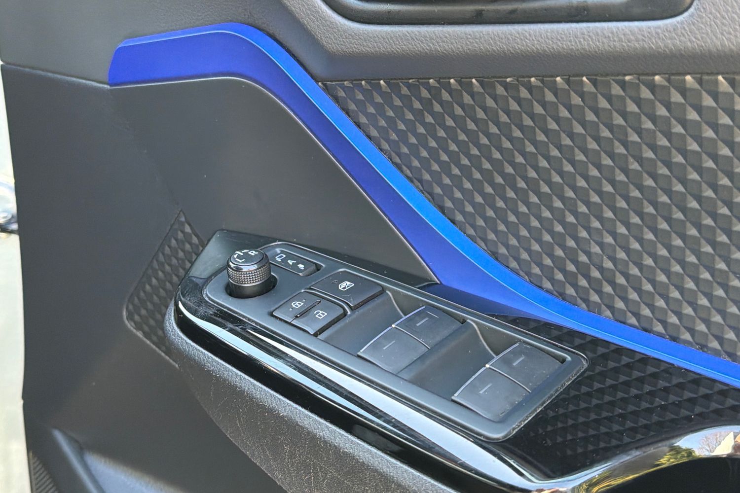 Used Toyota C-HR 2020 for sale - 77672831: Photo 16