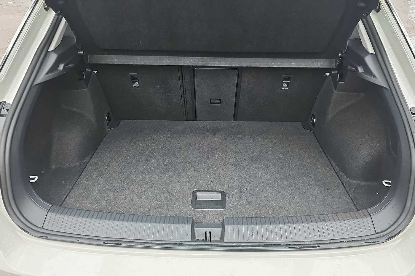 Used Volkswagen T-Roc 2023 for sale - 77413038: Photo 11