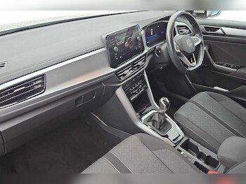 Used Volkswagen T-Roc 2023 for sale - 77413038: Photo