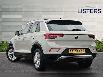 Used Volkswagen T-Roc 2023 for sale - 77413038: Photo